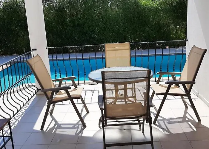 Bougainvillea With Privite Pool *