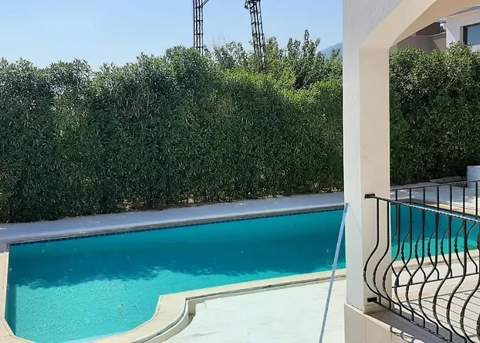 Bougainvillea With Privite Pool Vasilia